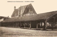 Les Halles  et l'Église