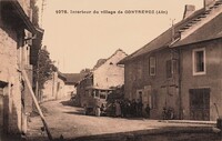 Intérieur du Village