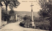 Groslée-Saint-Benoit - Grande Rue