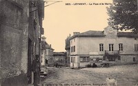 La Place et la Mairie