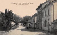 Avenue de la Gare et L'Hôtel des Postes