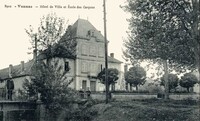 Vonnas - Hôtel de Ville et École des Garçons