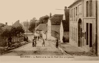 La Mairie et la rue du Pavé