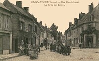 Blérancourt - Rue Claude Lecat. La Sortie des Écoles