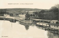 Le Pont et Bateaux Lavoirs