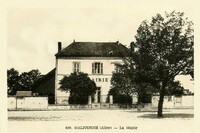 Malicorne - La Mairie