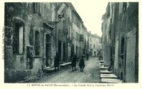 La Grande Rue et l'ancienne Mairie