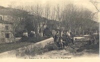 Roumoules - Place de la République