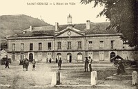 Saint-Geniez - L'Hôtel de Ville 