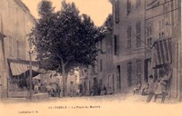Valensole - La Place du Marché