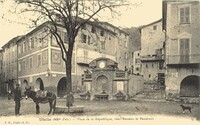 Place de la République, rue Massena et Passeroni