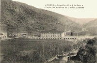 Arcens - L'Usine de Soieries et l'Hôtel Lacours