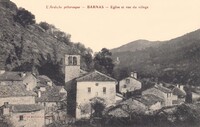 Barnas - Eglise et vue du village