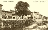 Berrias-et-Casteljau - Place de l'Ormeau