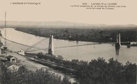Le Pont suspendu et la Vallée du Rhône, vue prise de la terrasse du Château