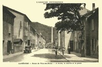 Route de Vals-les-Bains A droite, la Mairie et la Poste