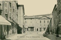 Privas - Place de L'Hôtel de Ville 