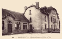 Saint-Privat - L'École de Garçons et L'Hôtel de Ville