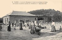 La Rue du Rossignol _Le Lavoir et au-dessus le Hattoy