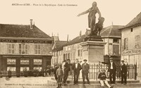 Place de la République - Café du Commerce