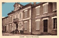 Alleins - Hôtel de Ville et Écoles