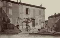 Saint-Savournin - La Mairie et la Fontaine