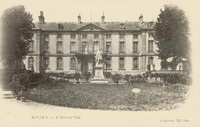 L'Hôtel de Ville 