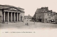 Le Palais de Justice et la Place Saint-Sauveur