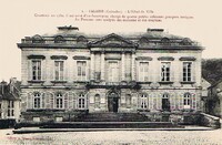 L'Hôtel de Ville 