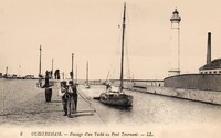 Passage d'Yacht au Pont Tournant