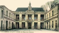 Saintes - L'Hôtel de Ville 