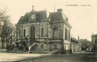 L'Hôtel de Ville 