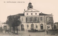 L'Hôtel de Ville 