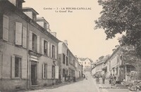 La Roche-Canillac - La Grande Rue