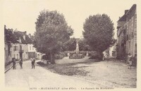 Le Square du Monument