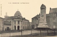 Bressuire - La Place Carnot