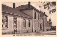 Les Ecoles et la Mairie