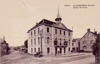 L'Hôtel de Ville 