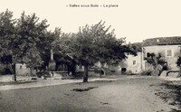 Salles-sous-Bois - La Place