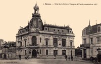 Hôtel de la Caisse d'Epargne et Mairie, construit en 1893