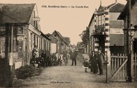 Arnières-sur-Iton - La Grande Rue