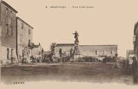 Aigues-Vives - Place Emile Jamais