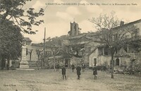 Saint-Martin-de-Valgalgues - La Place Alp - Girard et le Monument aux Morts