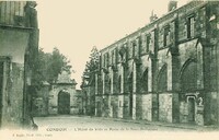 L'Hôtel de Ville  et Porte de la Sous-Préfecture