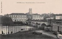 Vue du Pont de Barlet - Cathédrale Ste-Pierre  -Lavandière