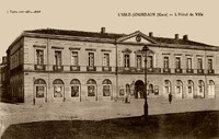 L'Hôtel de Ville 