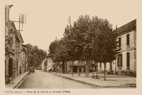 Pavie - Place de la Mairie et Avenue d'Auch