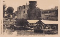 Le Lavoir et L'ancien Château