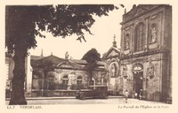 Verdelais - Le Portail de L'Eglise et la Cure