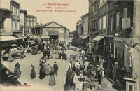 Caraman - Jour de Foire - Place de la halle